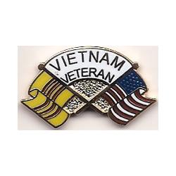 Pin: Vietnam Veteran with US & Vietnam Flag Image