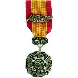 Mini Medals: Vietnam Cross of Gallantry Mini Medal Image